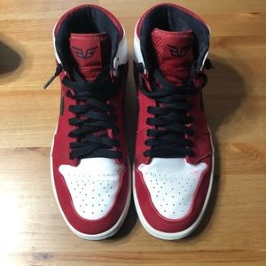 Jordan 1 Mid Blake Griffin sz 8